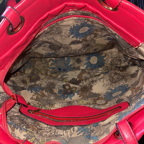 Large Tote - Picture 9 of 10